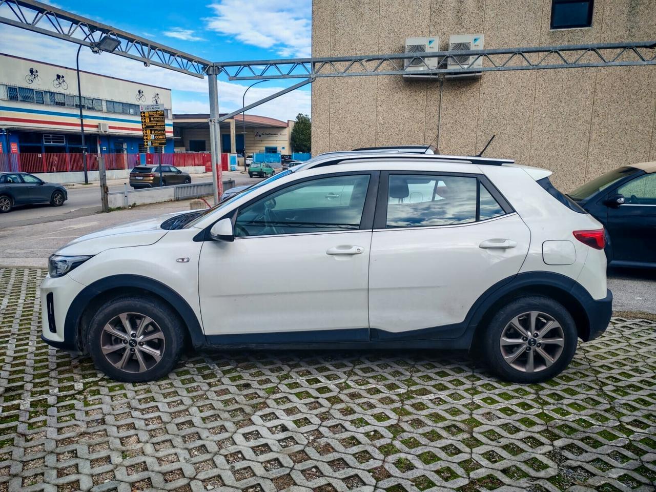 Kia Stonic 1.4 MPI 100 CV Style