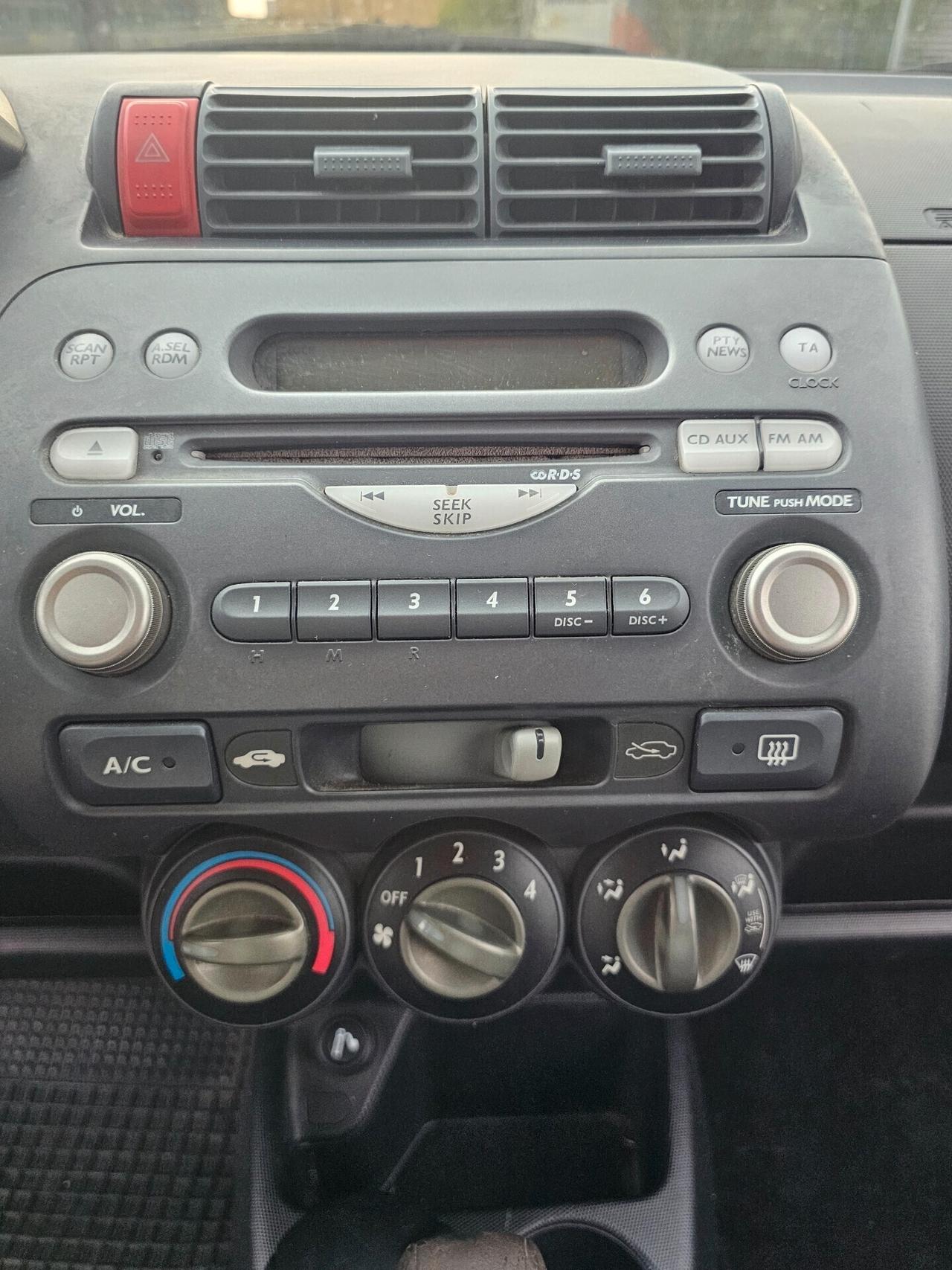 Honda Jazz 1.4 i-DSi 5p. 7 Speed CVT