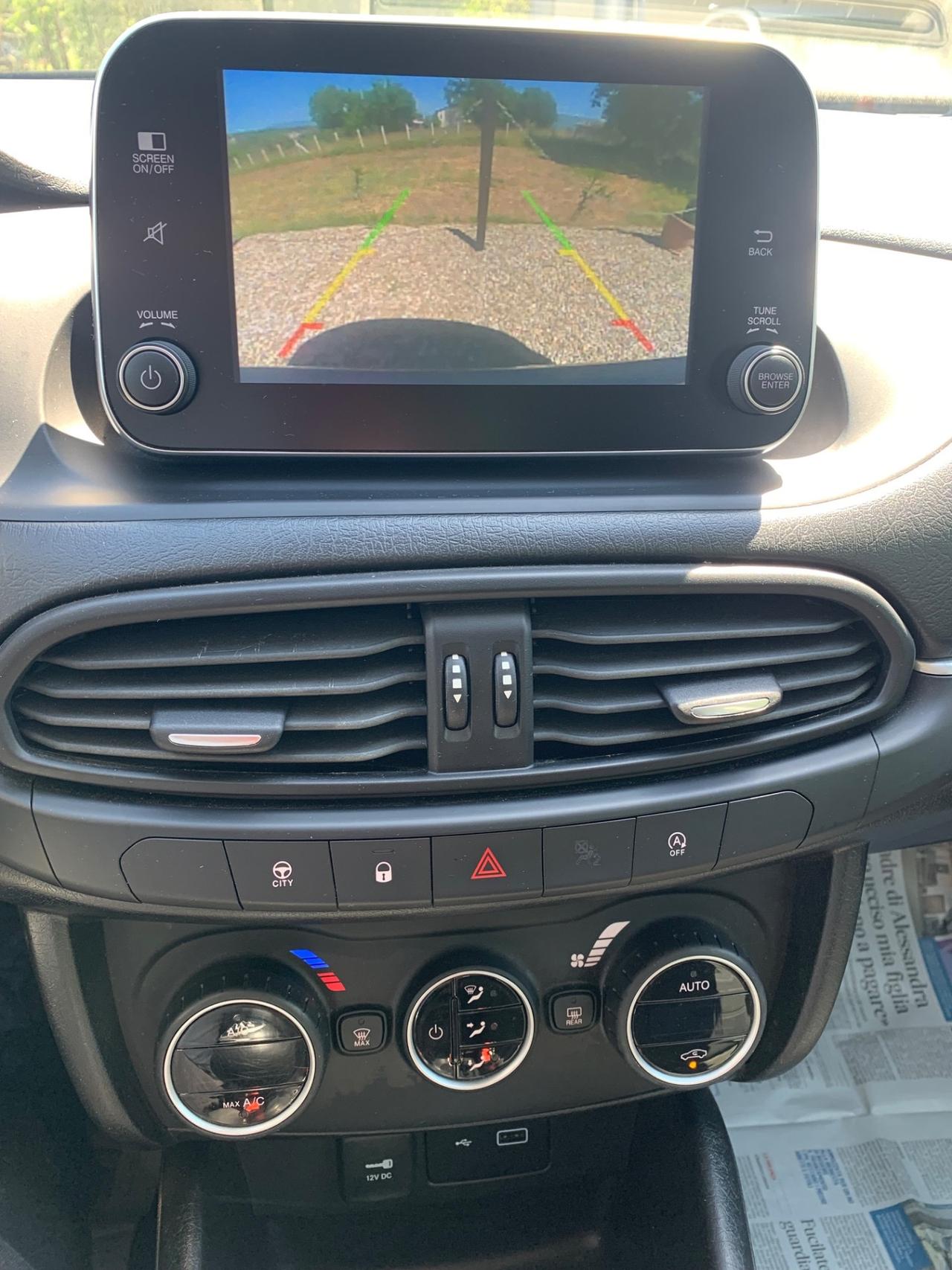 Fiat Tipo 1.6 Mjt S&S SW Lounge 90000 KM