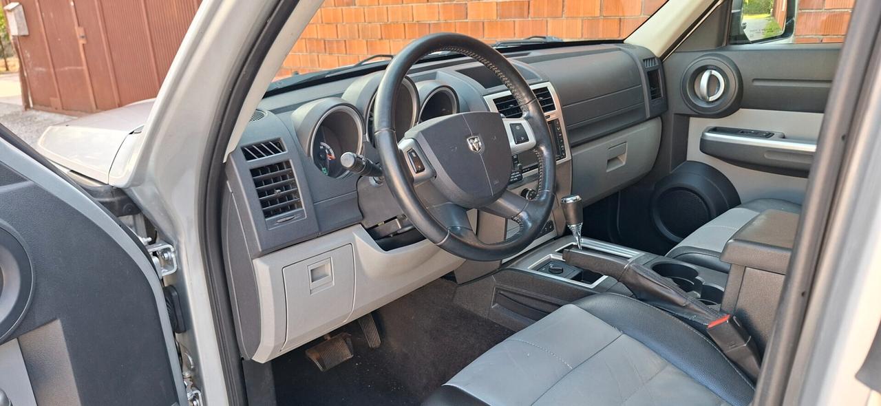 Dodge Nitro 2.8 CRD SE 4WD Auto