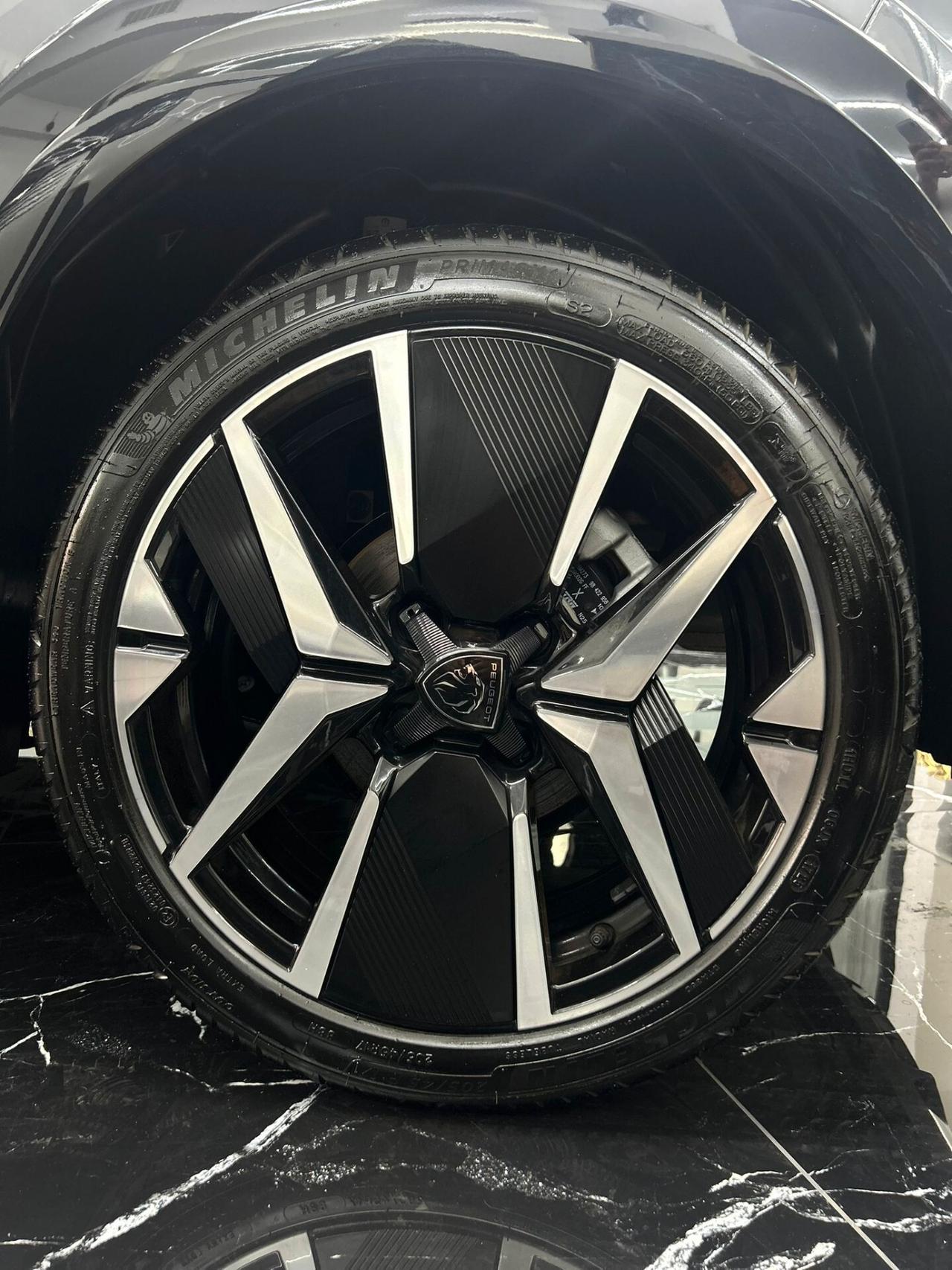 Peugeot 208 Hybrid 145 e-DCS6 GT