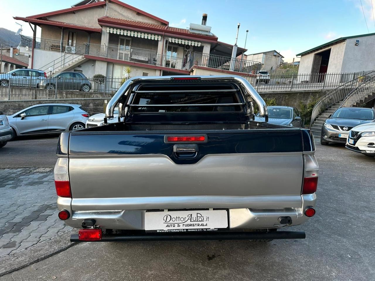 Mitsubishi L200 2.5 TDI 4WD Club Cab Pup. GLS Targ.