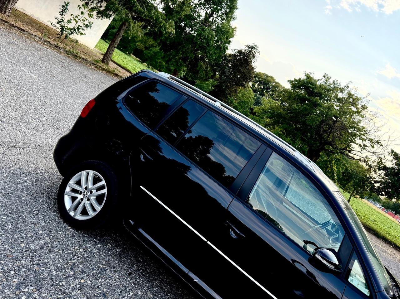 Volkswagen Touran 2.0 TDI 140 CV DSG Highline