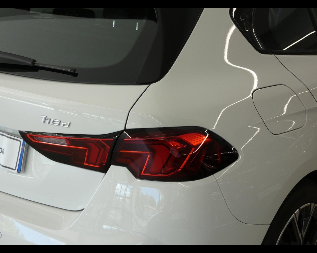 BMW Serie 1 (F70) - 118d MSport