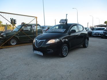 Lancia Ypsilon 1.3 MJT 95 CV 5 porte Platinum