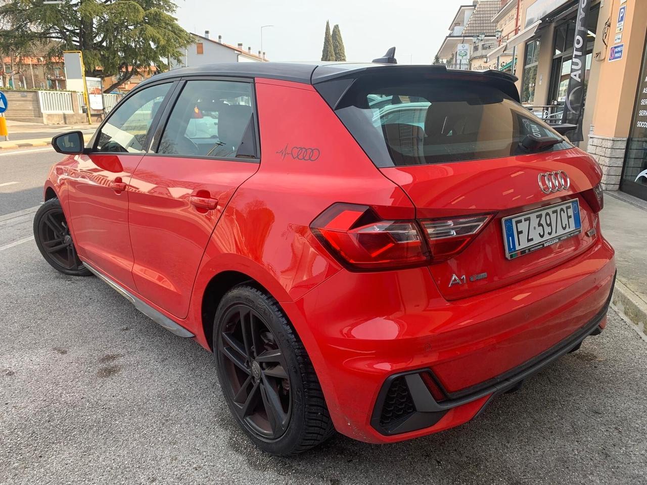 Audi A1 SPB 30 TFSI S-tronic S-line edition Neopat.