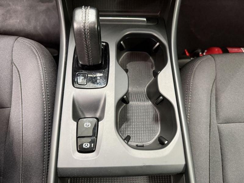 Volvo XC40 Recharge T4 Plug-in Hybrid auto Recharge Inscription Expression