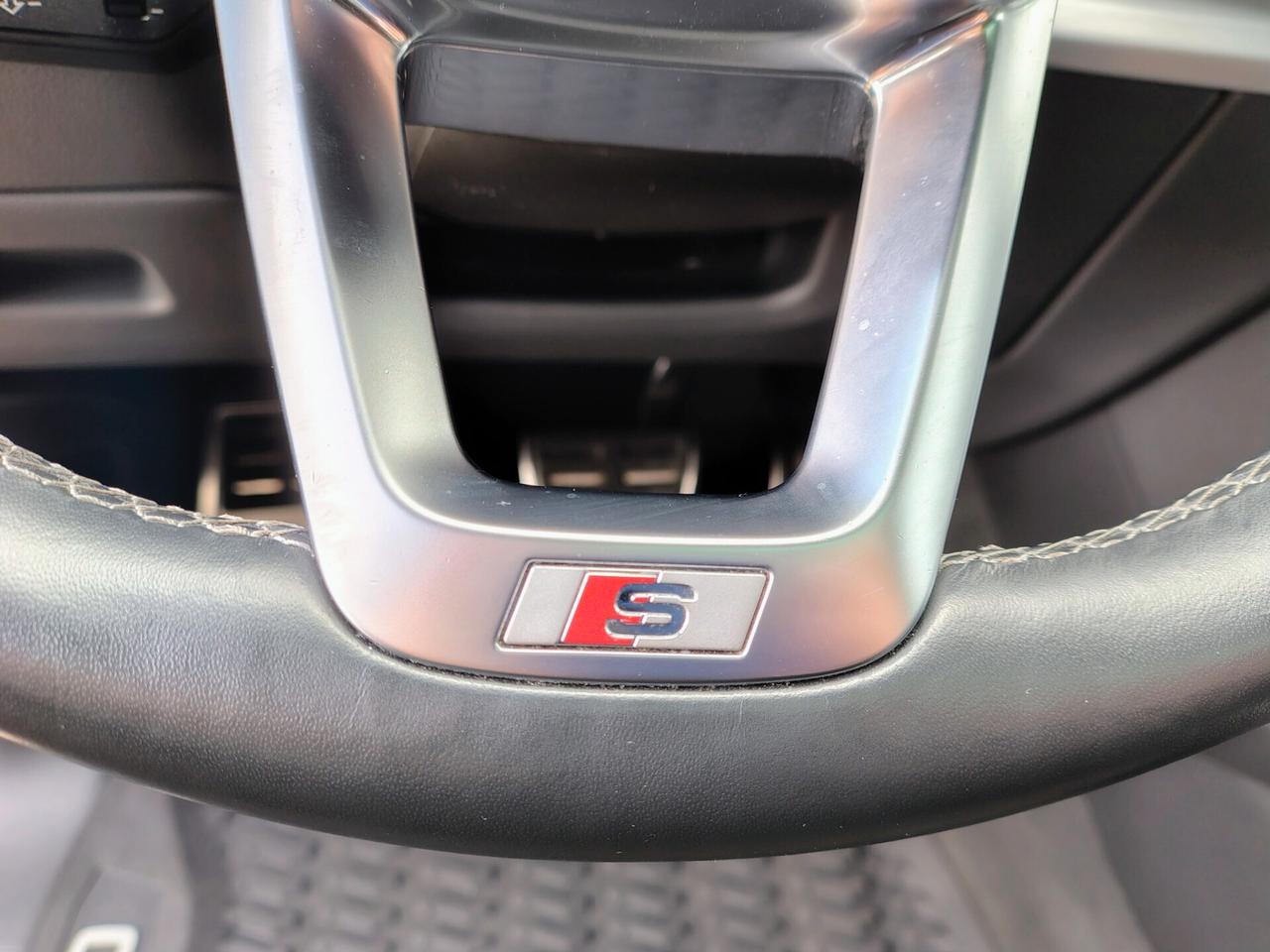 Audi Q8 55 TFSI e quattro tiptronic Sport