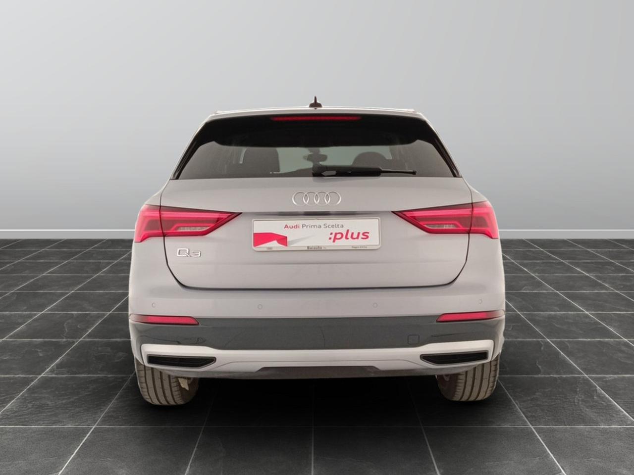 Audi Q3 35 2.0 tdi business advanced s tronic