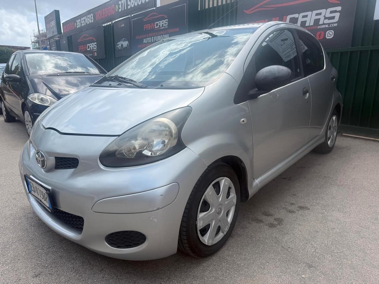 Toyota Aygo 1.0 12V VVT-i 5 porte Sol GPL