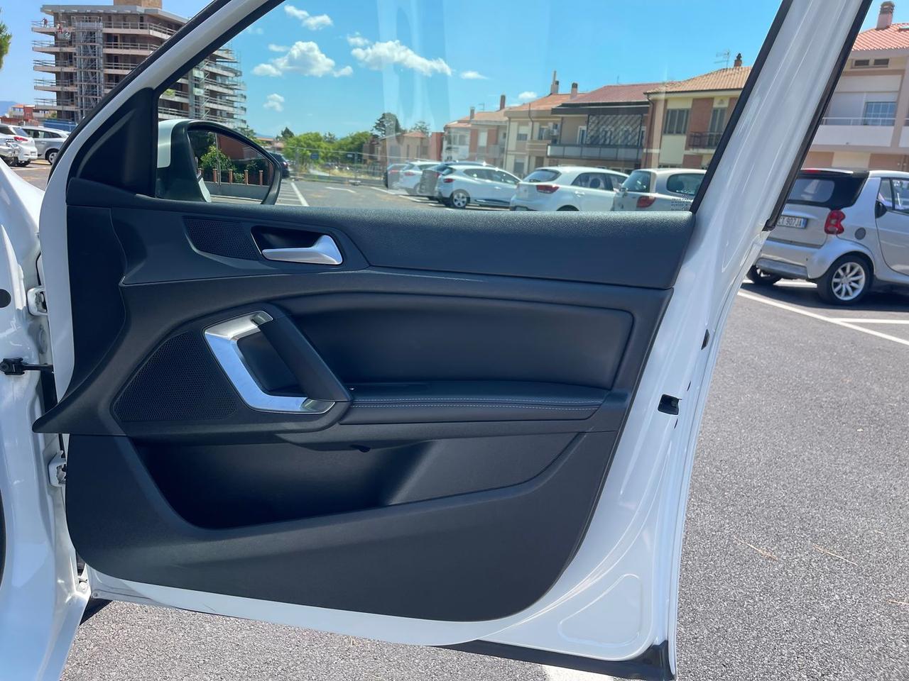 Peugeot 308 1.6 Blue HDI 120 Allure #11595
