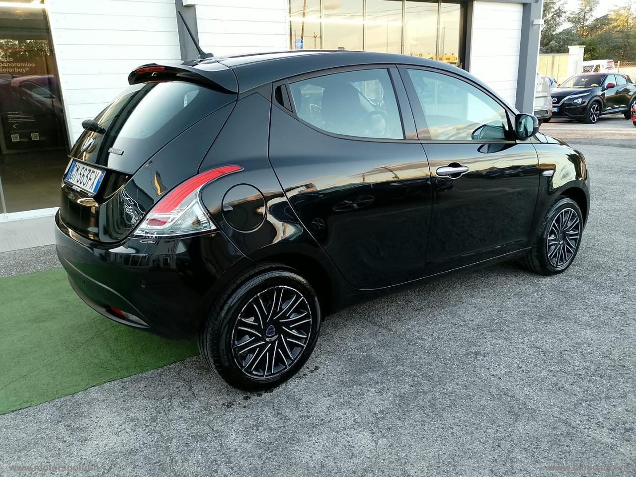 LANCIA Ypsilon 1.0 FireFly 5p.S&S Hyb. Eco Gold
