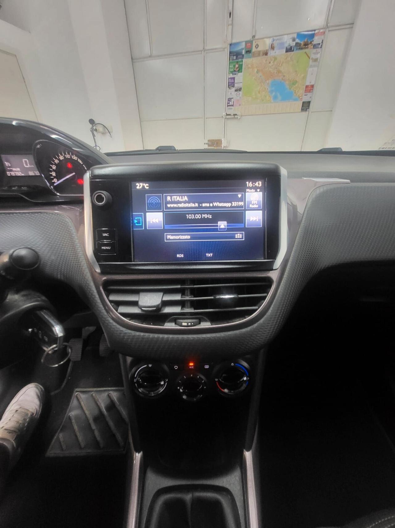 Peugeot 2008 1.6 e-HDi 92 CV Stop&Start Urban Cross
