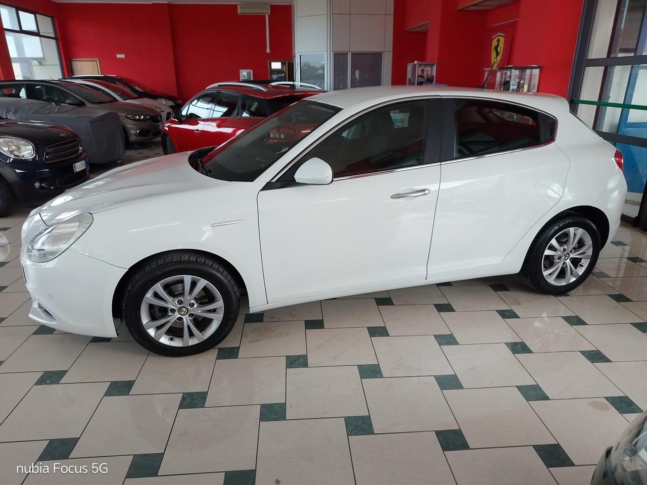 Alfa Romeo Giulietta 1.6 JTDm-2 105 CV Exclusive