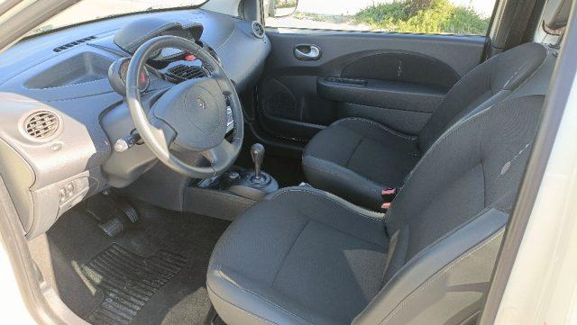 RENAULT Twingo 1.2 16V LEV Live