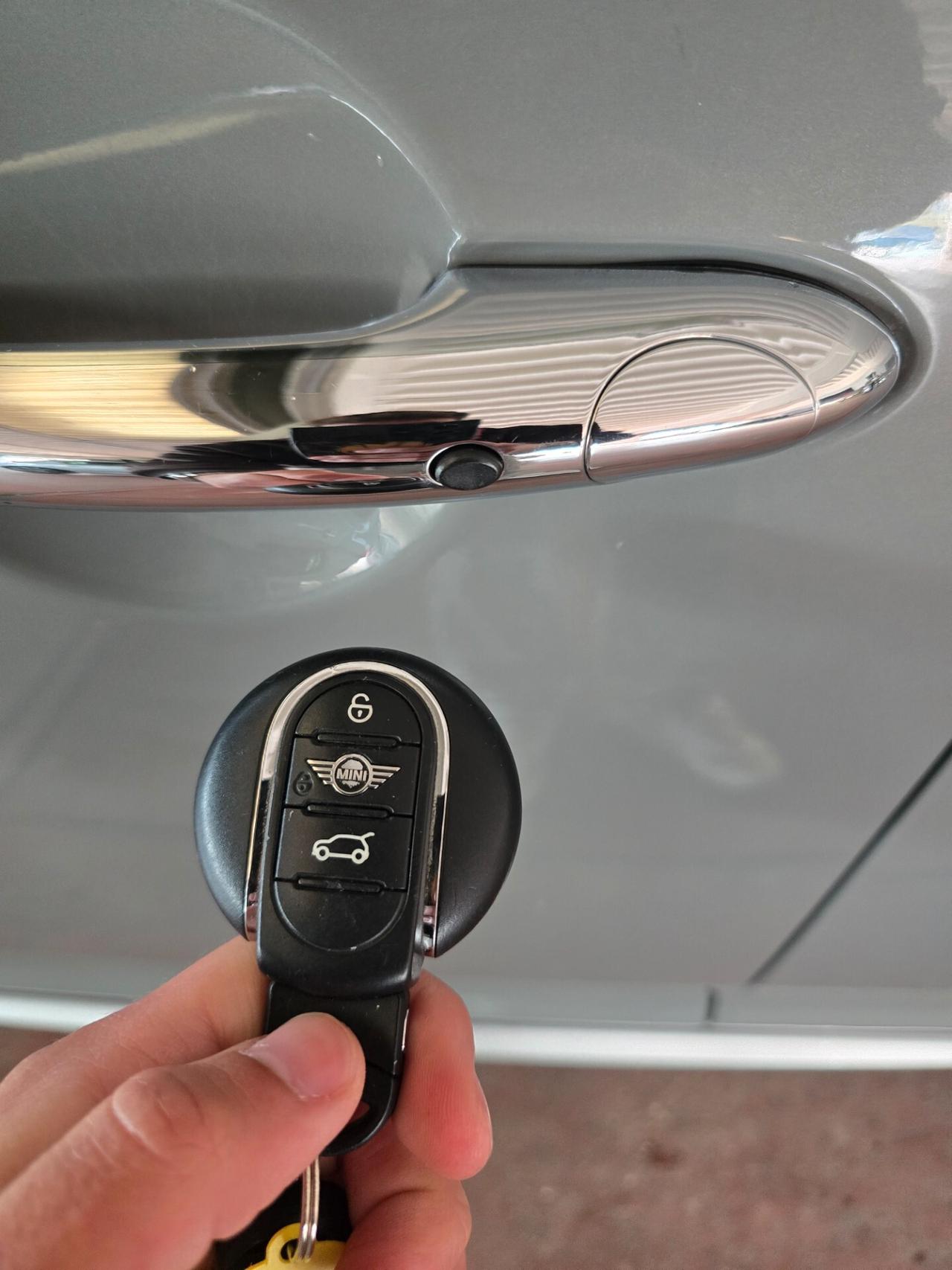 Mini Cooper Countryman 1.5 SE Business ALL4 Automatica