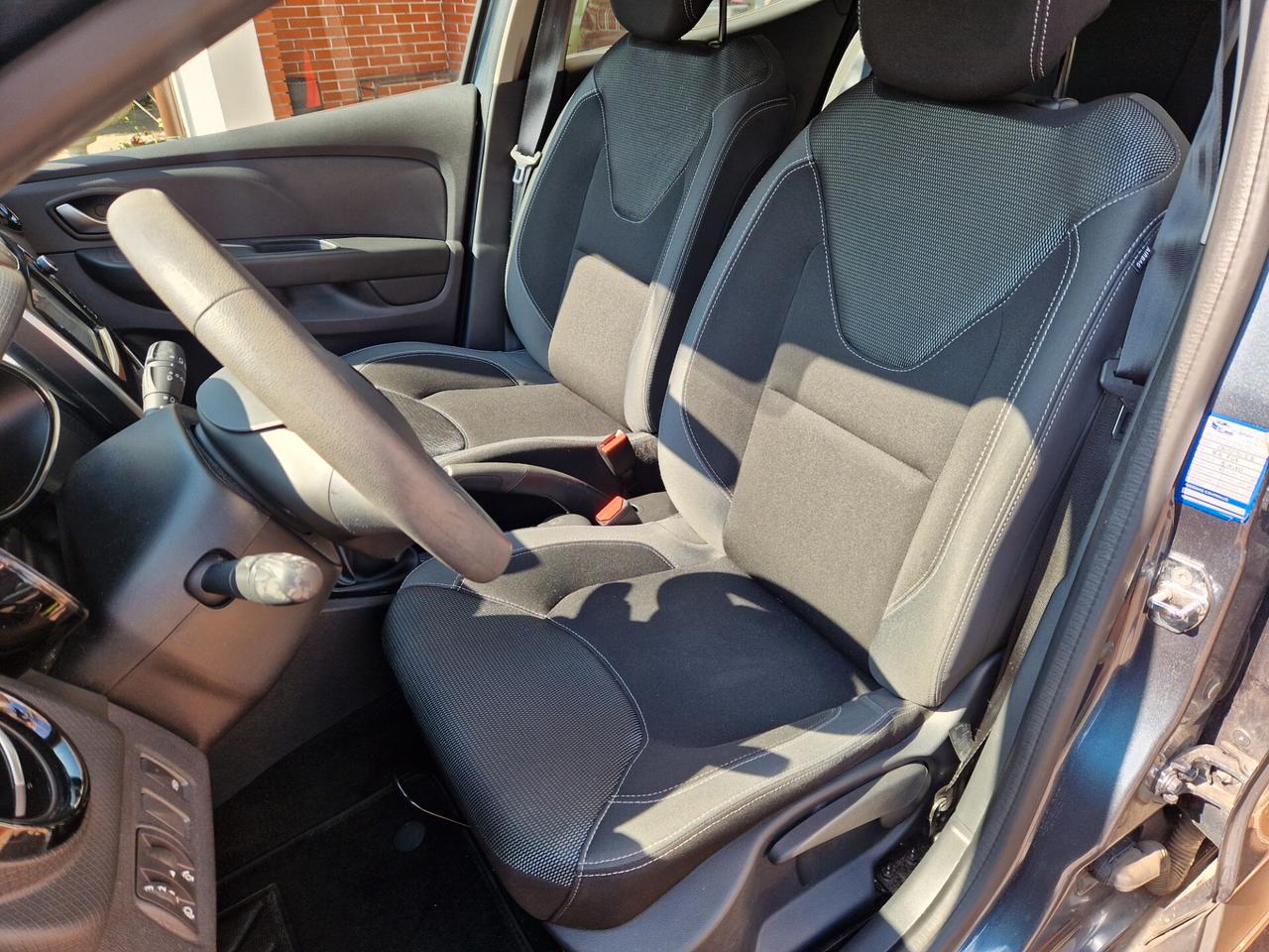 Renault Clio TCe 12V 90CV Start&Stop 5 porte Energy Duel2
