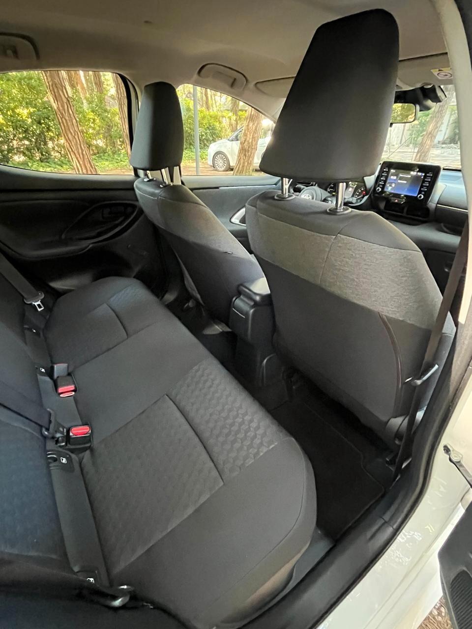 Toyota Yaris 1.5 Hybrid 5 porte Lounge