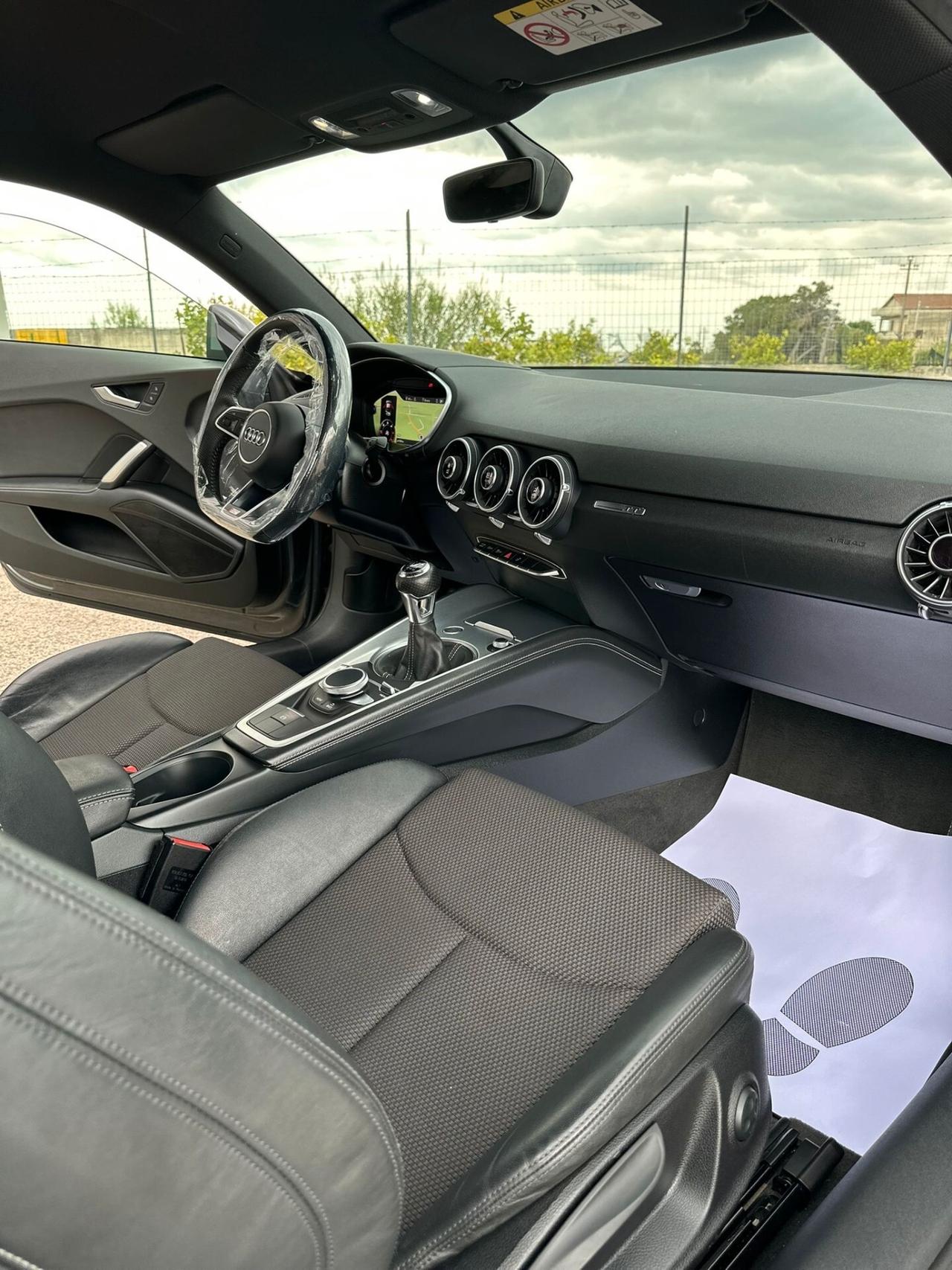 Audi TT Coupé 2.0 TDI ultra S line
