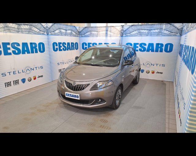 LANCIA Ypsilon 1.0 hybrid Gold Plus