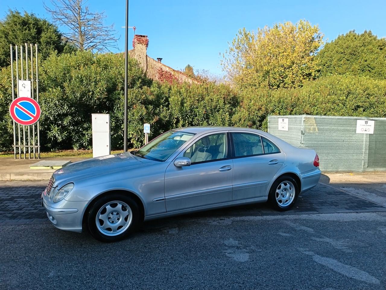 Mercedes-benz E 270 CDI cat Classic