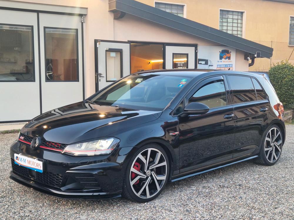 VOLKSWAGEN GOLF 7 GTI CLUB SPORT