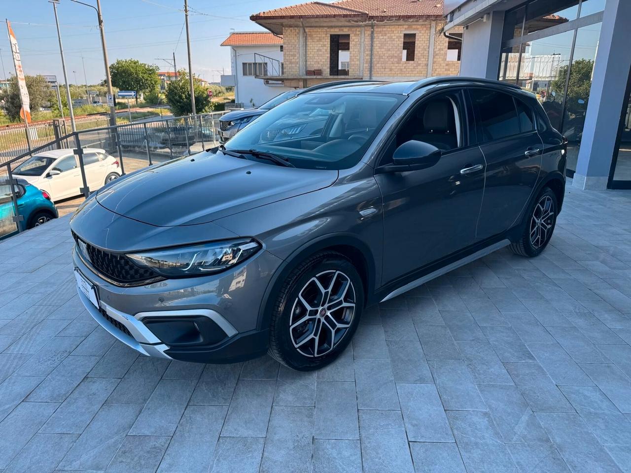 Fiat Tipo 1.0 5 porte Cross