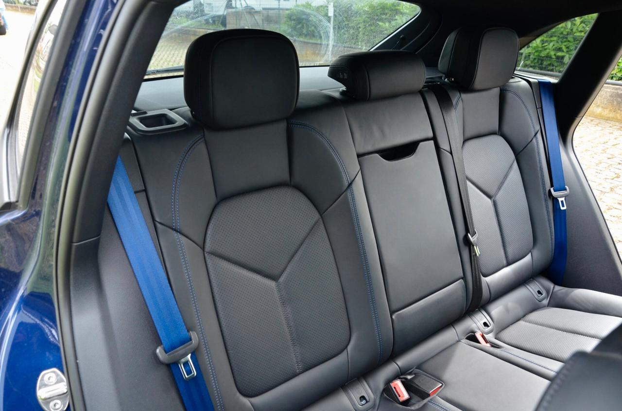 PORSCHE MACAN 2.0 T 265cv PDK, CRONOLOGIA SERVICE PORSCHE, TETTO, SCARICO SPORTIVO, SOSPENSIONI ADATTIVE, FARI PDLS, PERMUTE