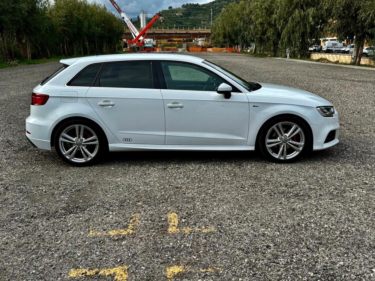AUDI A3 30 TDI S TRONIC S LINE EDITION