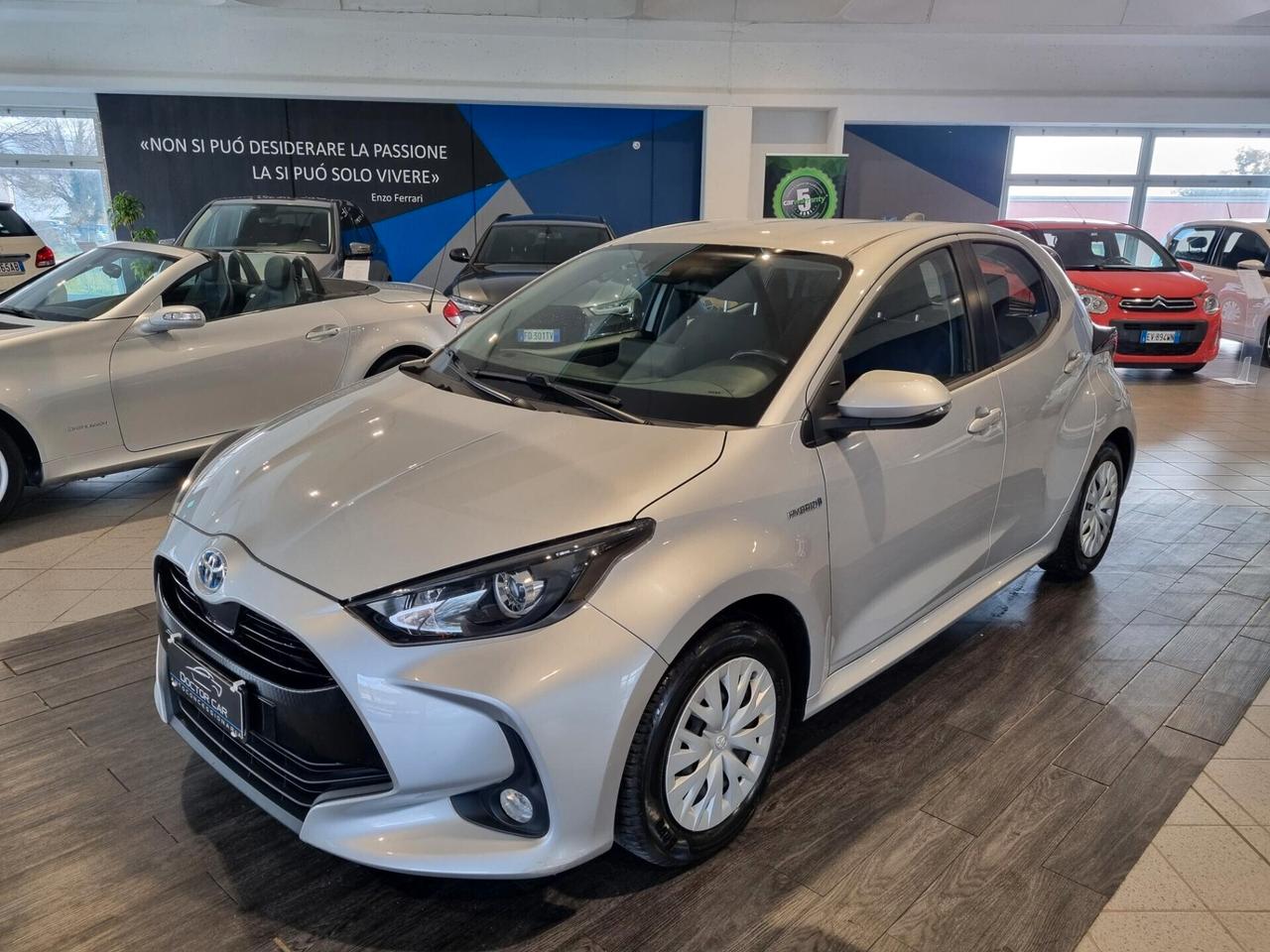 Toyota Yaris 1.5 Hybrid 5 porte Business