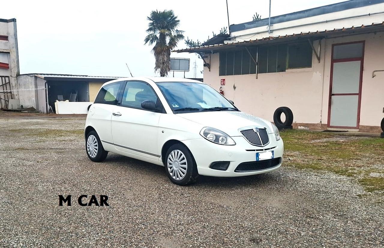 Lancia Ypsilon 1.2 69 CV DIVA