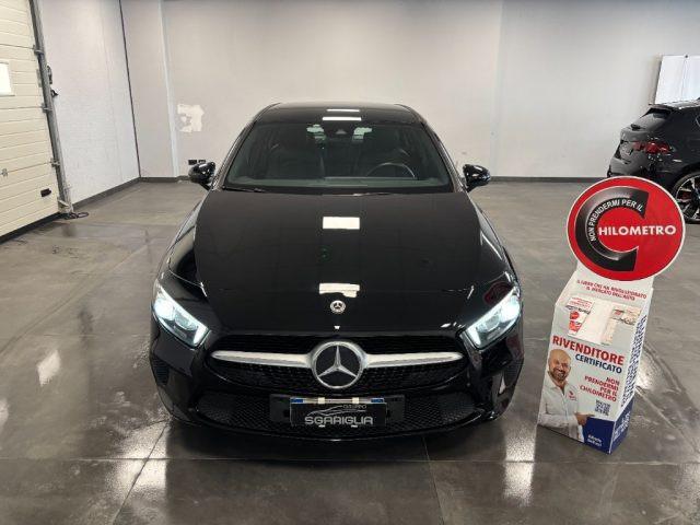 MERCEDES-BENZ A 180 d Executive Full Optional