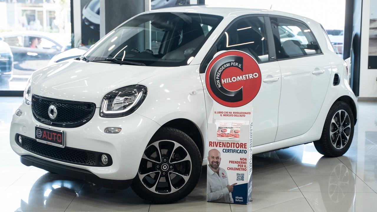 Smart ForFour 1.0 PASSION 71CV TWINAMIC AUTO NAVI LED FULL OPTIONAL