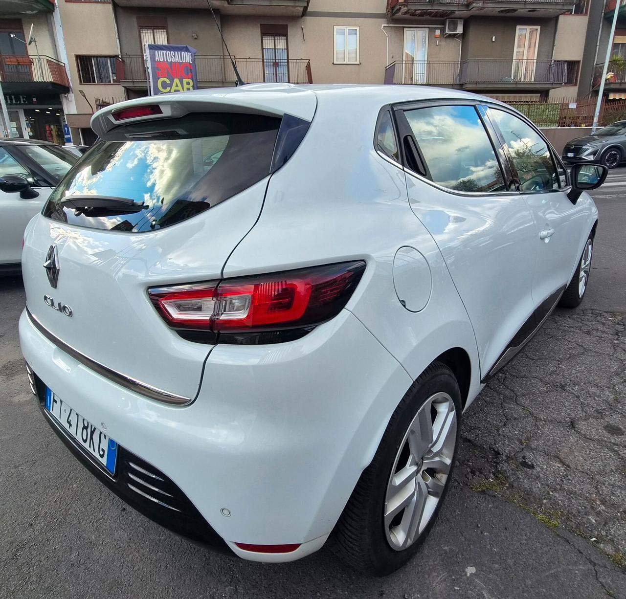 Renault Clio dCi 8V 75 CV 5 porte Moschino Life