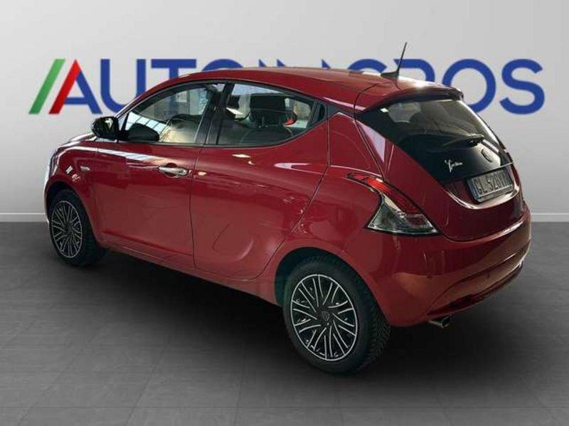 Lancia Ypsilon 1.0 firefly hybrid Gold s