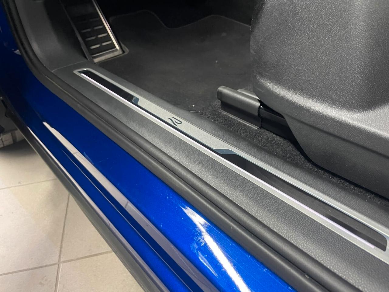 Volkswagen Tiguan 2.0 TDI 150 CV SCR DSG R-Line