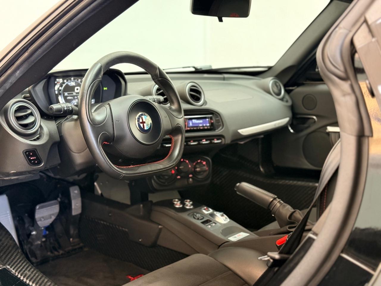 Alfa Romeo 4C 1750 TBi Scara 73 09/2015 310CV