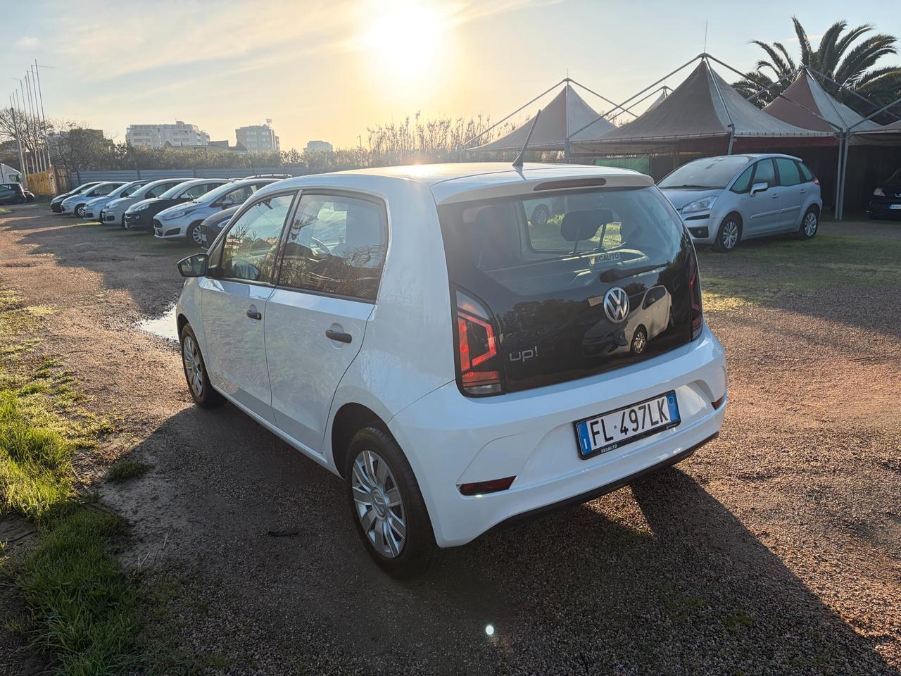 VOLKSWAGEN UP! 1.0 60CV ANNO 2017 87.000 KM