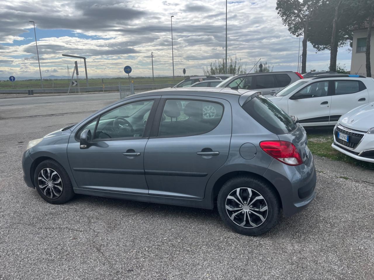 Peugeot 207 1.4 8V 75CV 5p. X Line ECO GPL