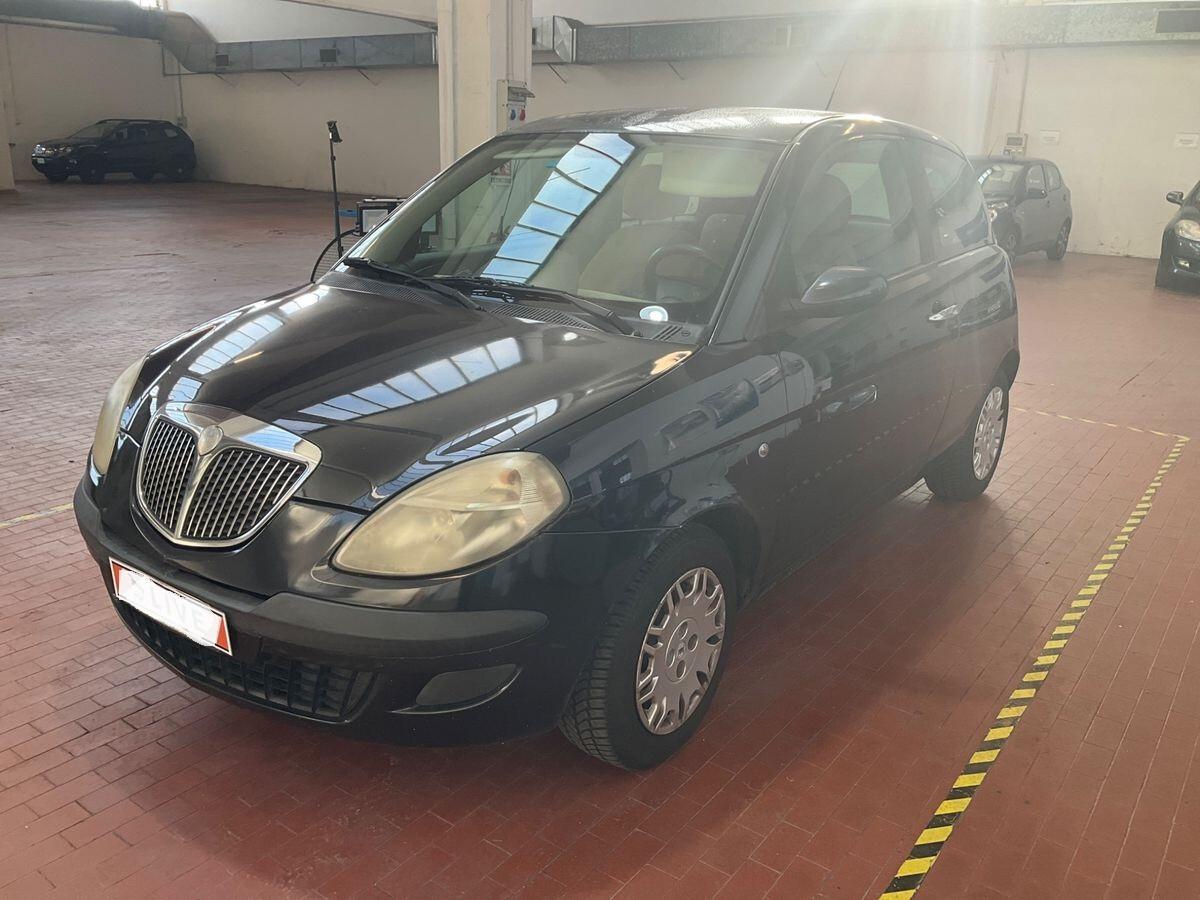 Lancia Ypsilon 1.2 Argento