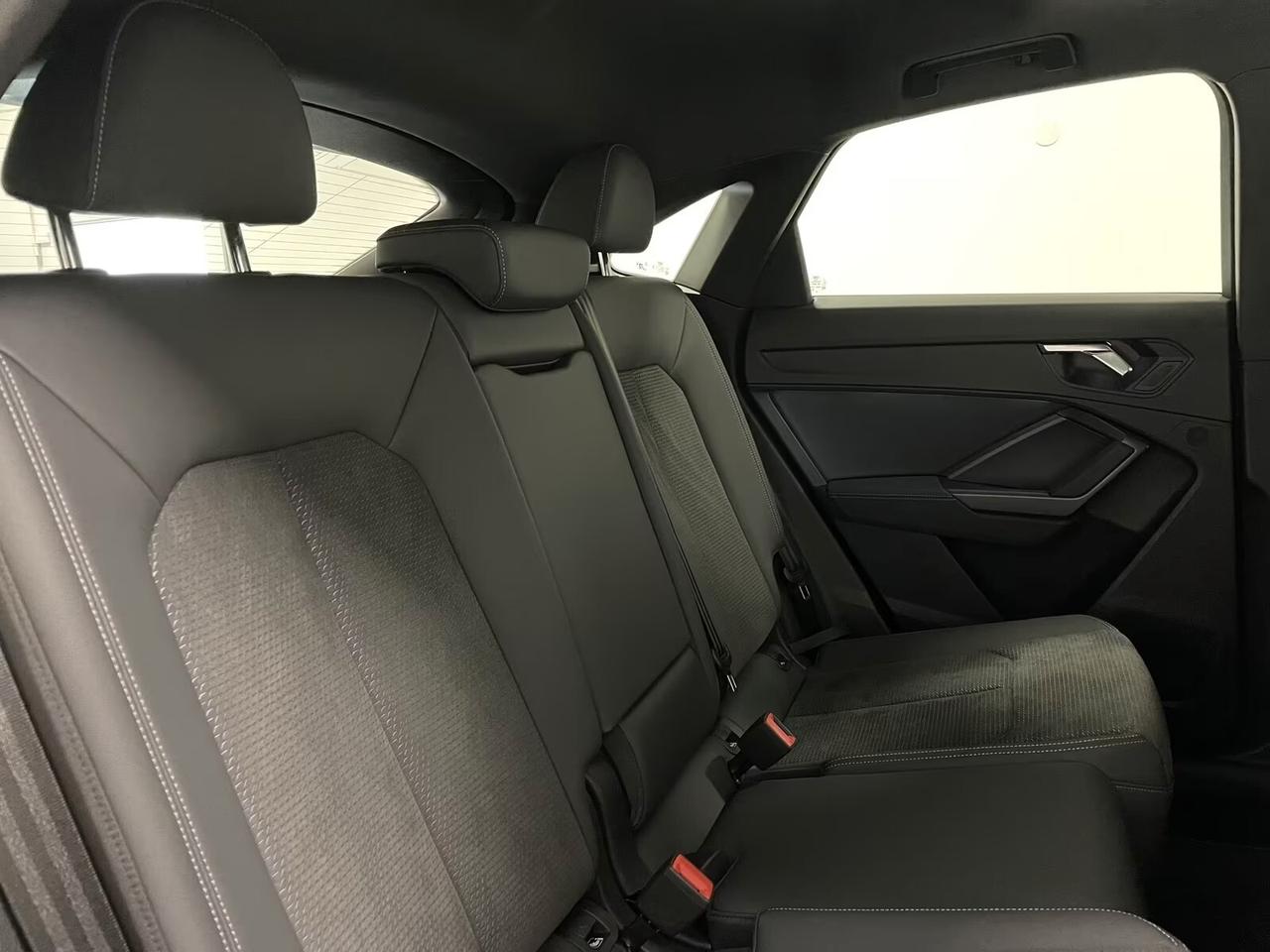 Audi Q3 SPB 40 TDI Q4 S-LINE PANO MATRIX