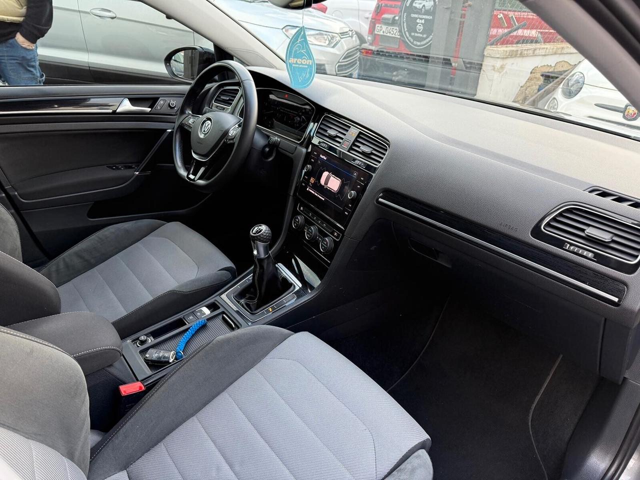 Volkswagen Golf 1.4 TGI Metano 5p. R-Line - Superprezzo - tutto incluso