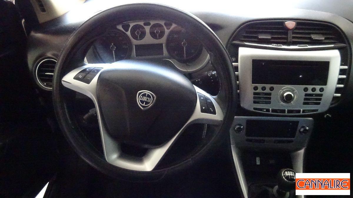 LANCIA - Delta - 1.6 MJT DPF Silver