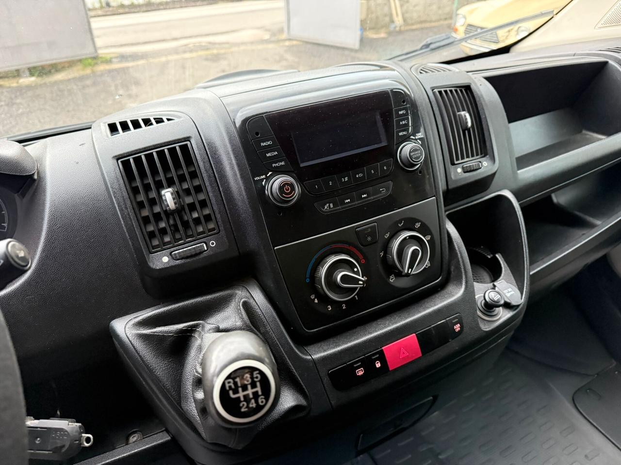 Peugeot Boxer 2.2 Hdi 110cv Furgonato