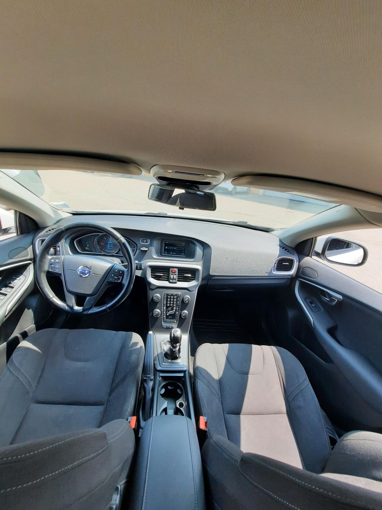 Volvo V40 D2 1.6 Momentum