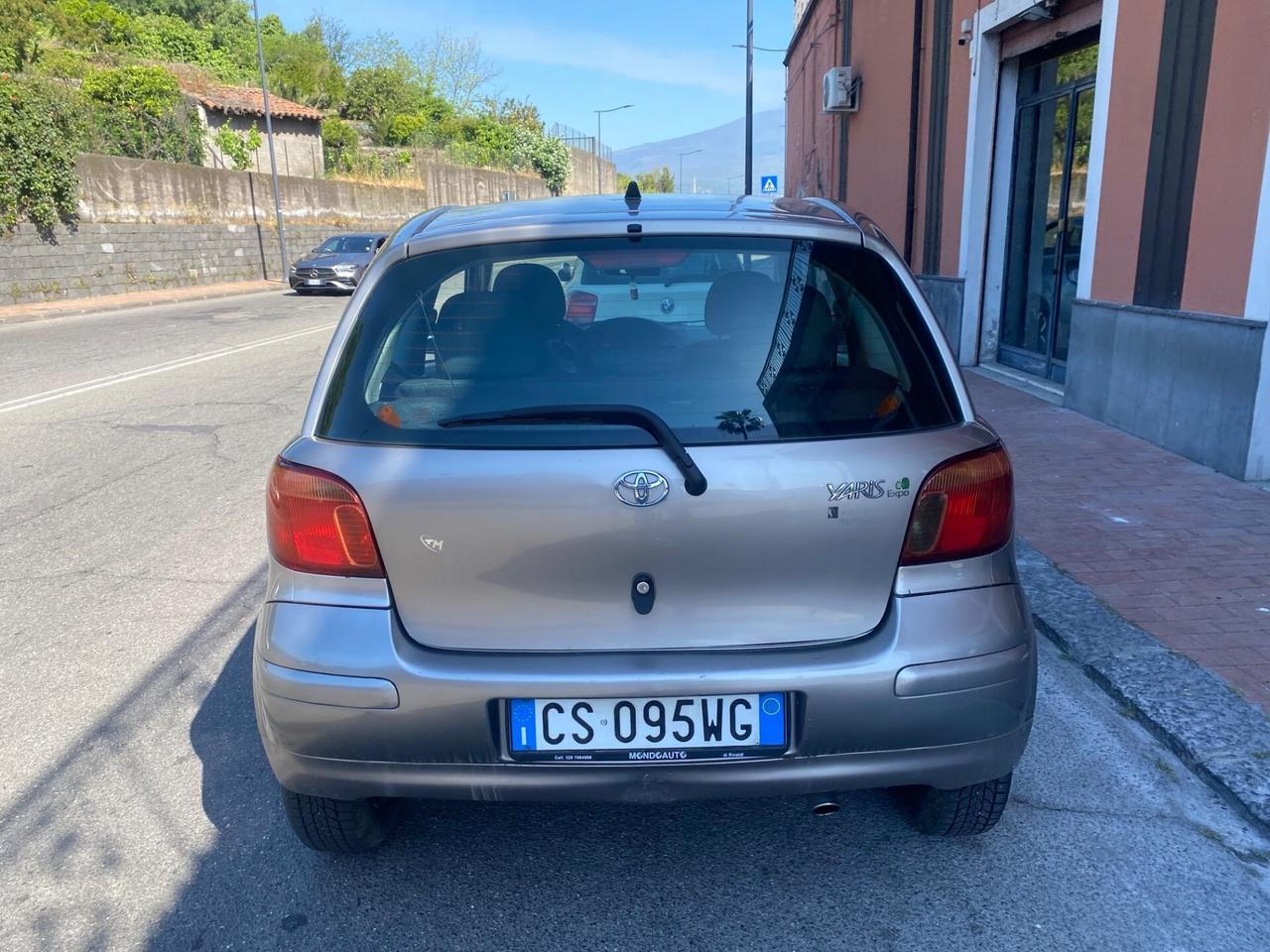 Toyota Yaris 1.0i 16V cat 3 porte Sol