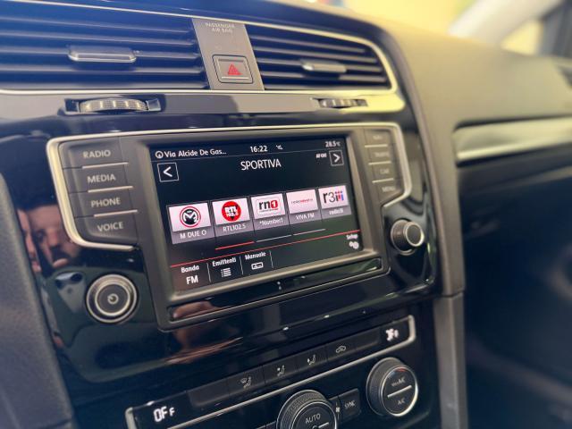 Volkswagen Golf 5p 1.6 tdi Highline 4motion 110cv
