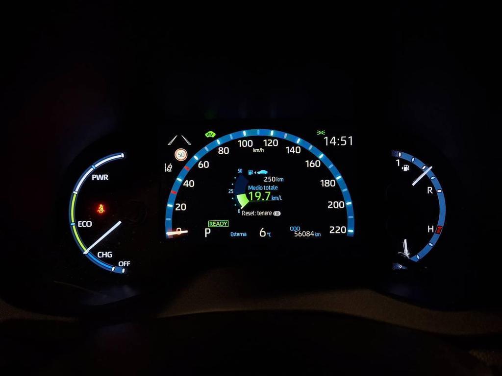 Toyota Yaris Cross 1.5 H Premiere FWD E-CVT