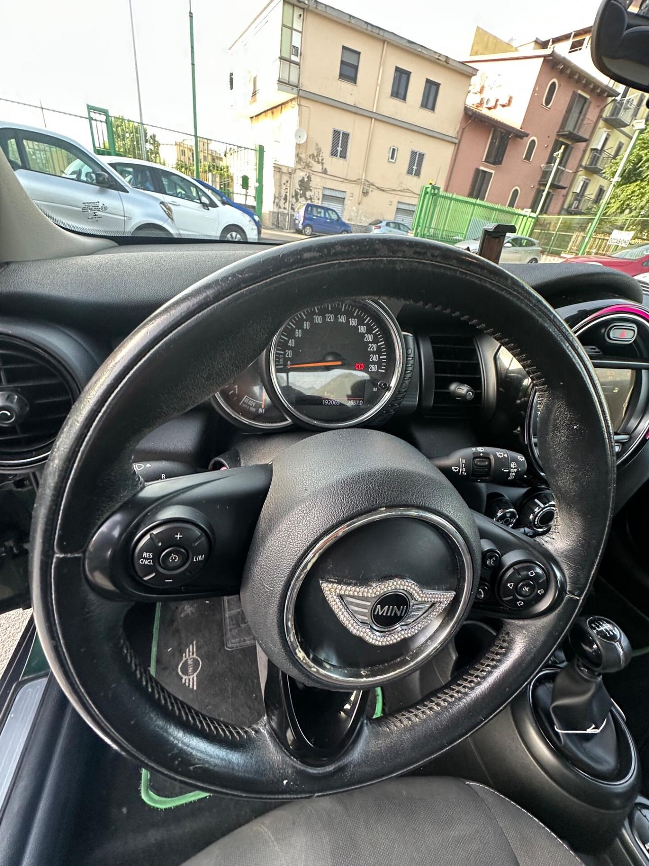 Mini 1.5 Cooper D Hype
