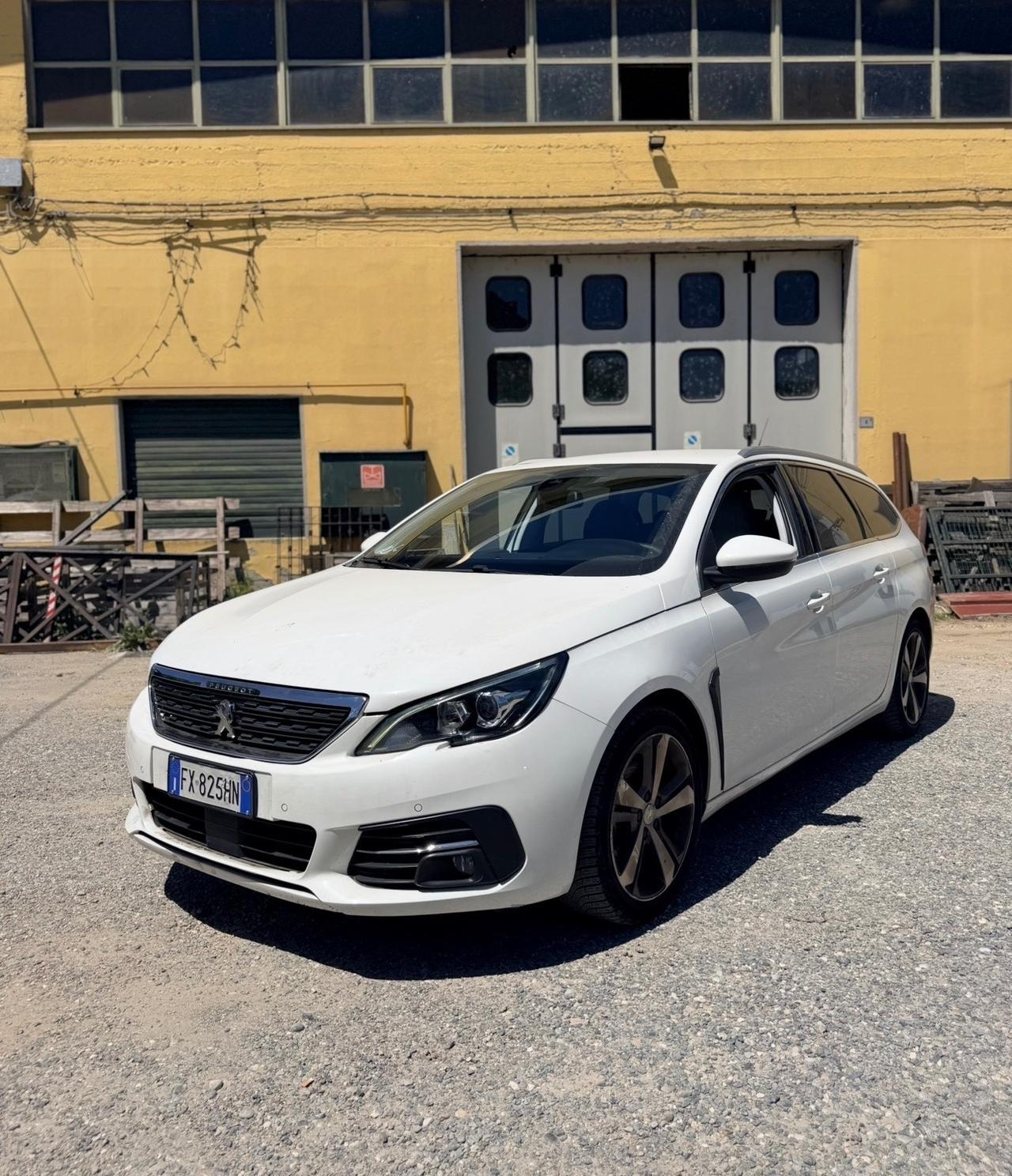 Peugeot 308 BlueHDi 130 S&S SW Allure